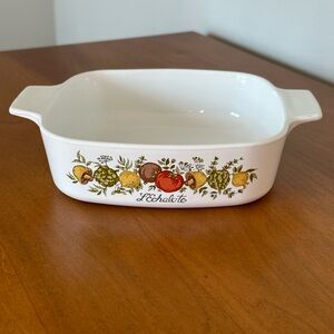 Vintage Corning Ware Spice Of Life L’Echalote White Baking Dish Veggie Motif